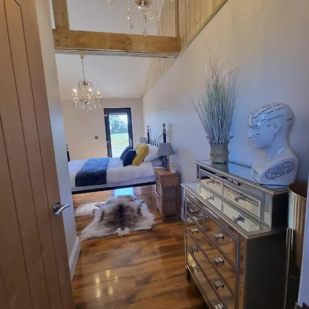 4bed Sleeps8-pet Friendly-hot Tub-log Burner * York