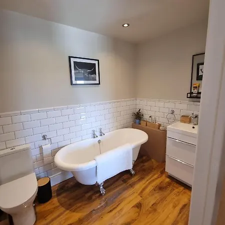 4bed Sleeps8-pet Friendly-hot Tub-log Burner Casa vacanze