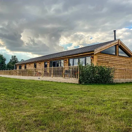 4bed Sleeps8-pet Friendly-hot Tub-log Burner * York