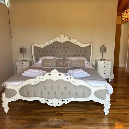 4bed Sleeps8-pet Friendly-hot Tub-log Burner בית נופש יורק