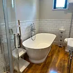 度假居 4bed Sleeps8-pet Friendly-hot Tub-log Burner 约克